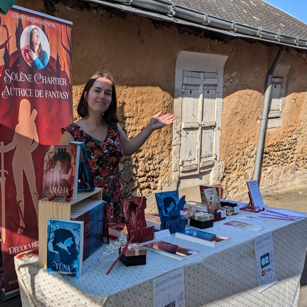 L'autrice de fantasy jeunesse Solène Chartier au Marché de terroir et de l'artisanat de Thorée-les-Pins